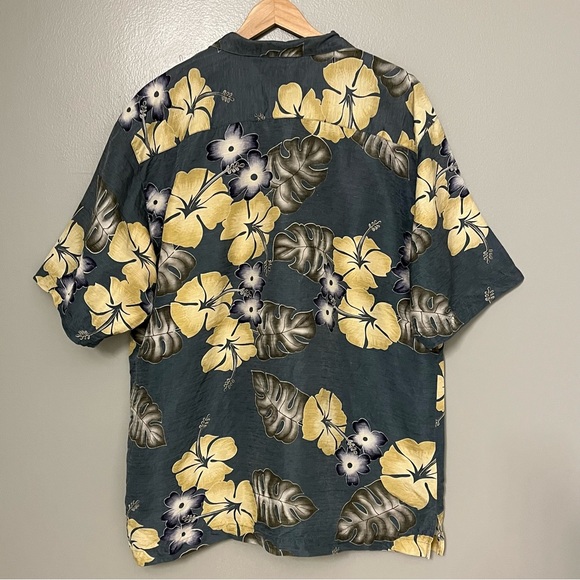Vintage Tommy Bahama 100% Silk Hawaiian Floral Button Up Short Sleeve Shirt  L - Picture 5 of 13